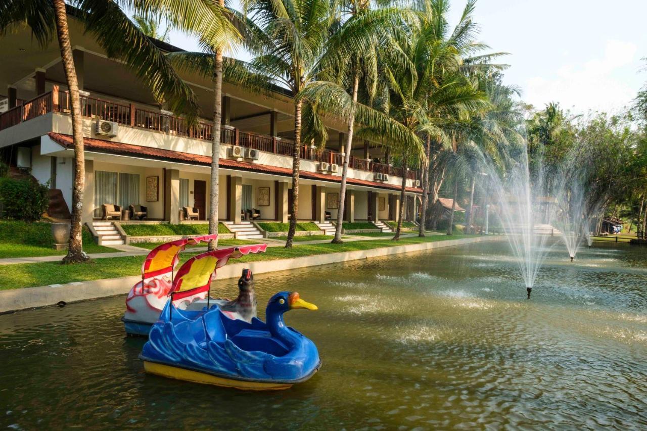Puri Asri Hotel & Resort Magelang Exterior photo