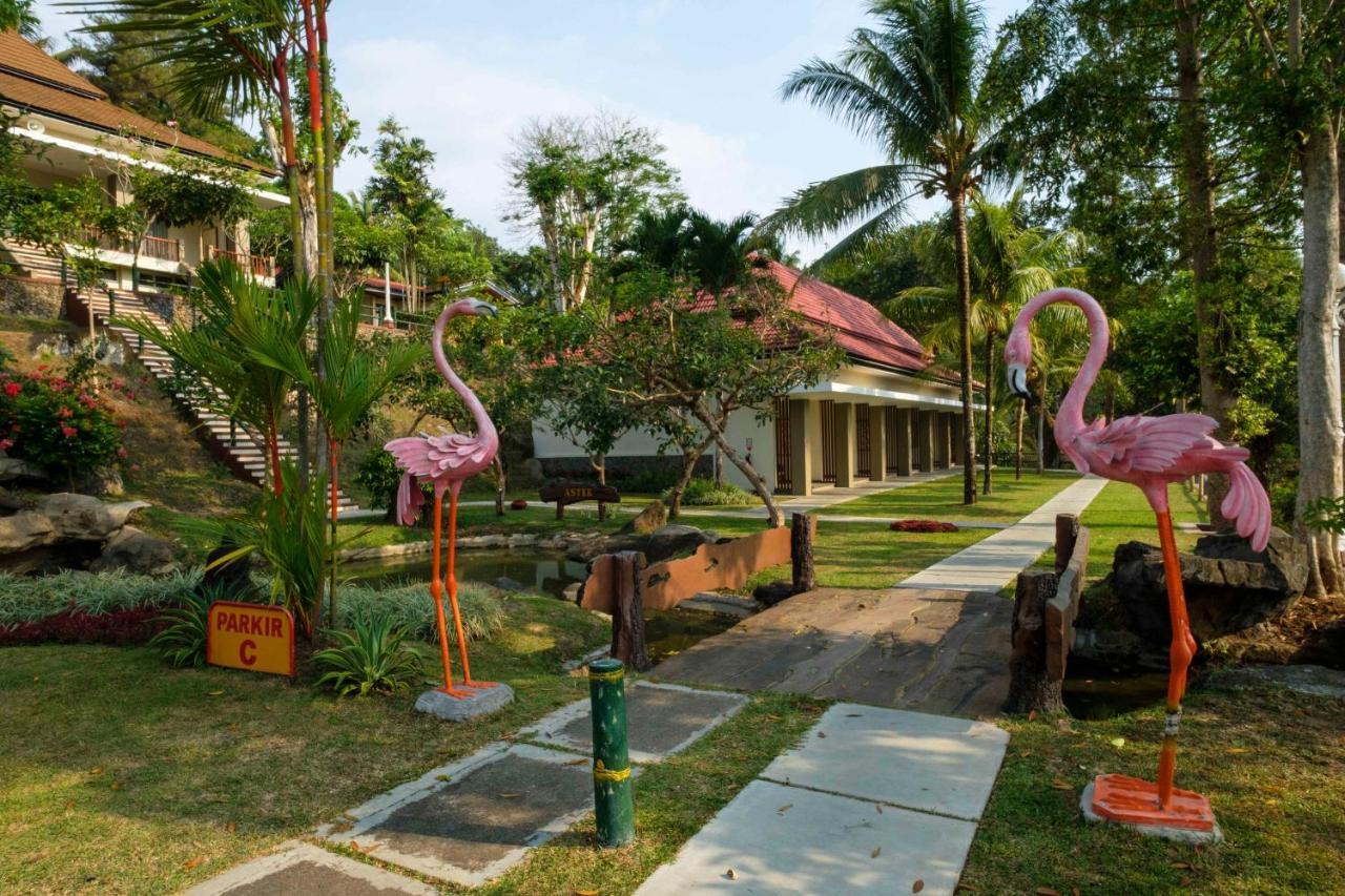 Puri Asri Hotel & Resort Magelang Exterior photo